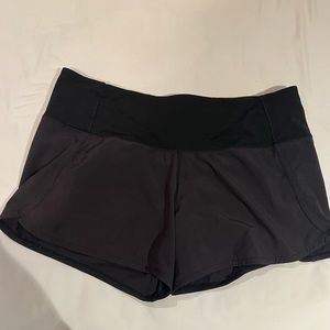 Lululemon speed up shorts 4” size 6 in good condition